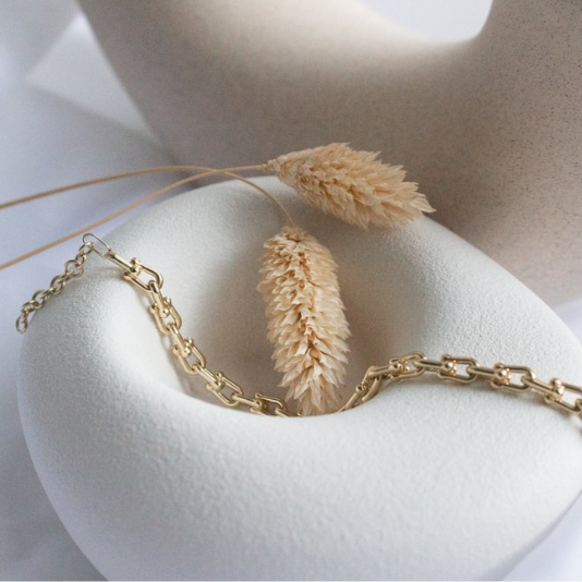 10ky Gold Horseshoe Adjustable Bracelet| Magpie Jewellery