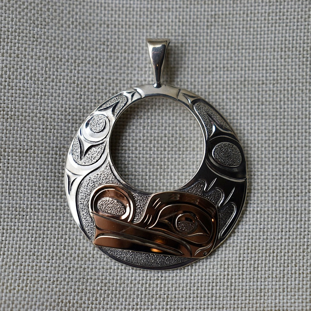 14k Yellow Gold Overlay Keyhole Frog Pendant | Magpie Jewellery