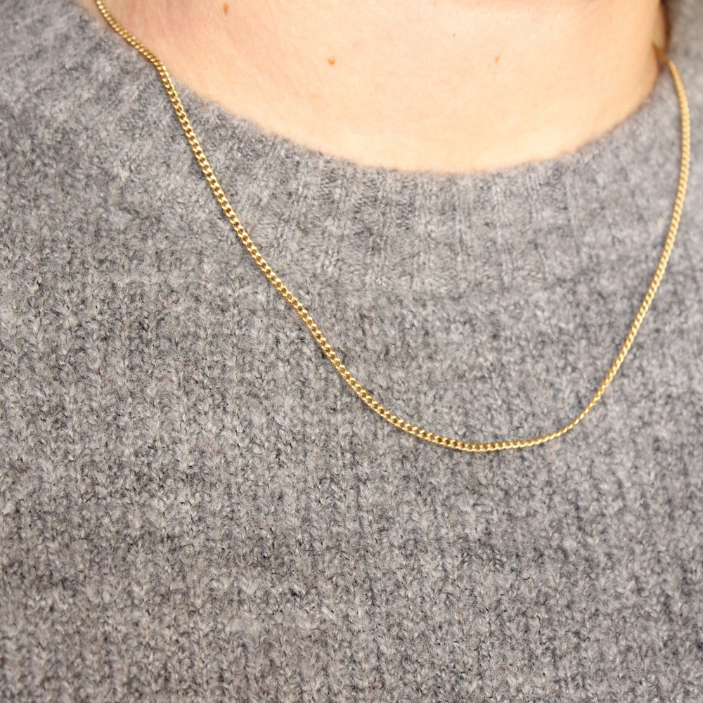 Curb Chain | Magpie Jewellery | Yellow Gold | On Model | 18&quot;