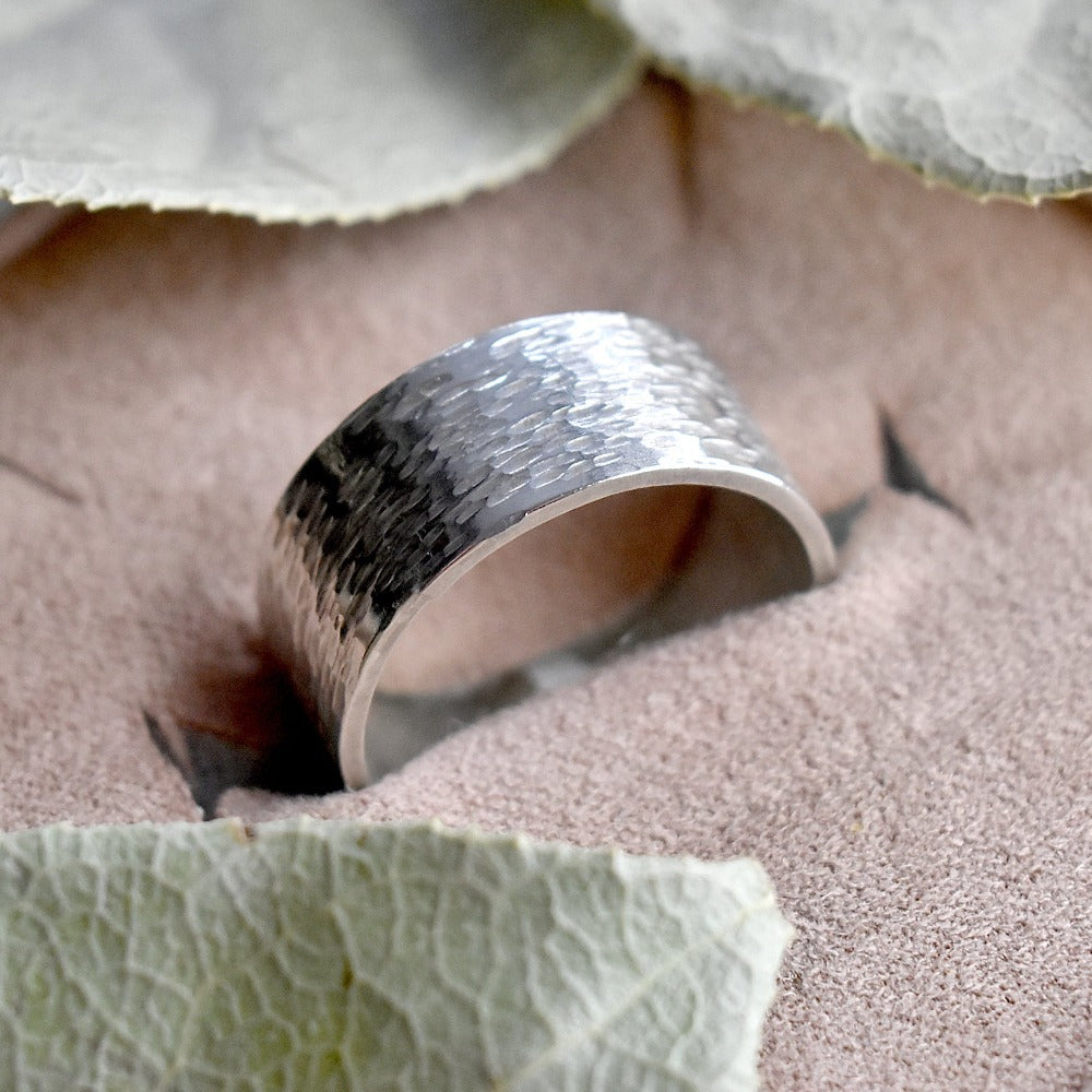 Wide Fine Bark Texture Band - Magpie Jewellery