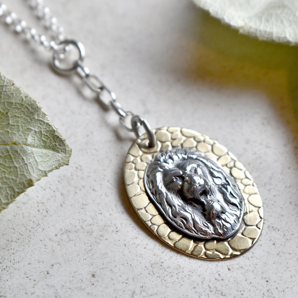&#39;Lion&#39; Die Struck Y-Chain Necklace - Magpie Jewellery