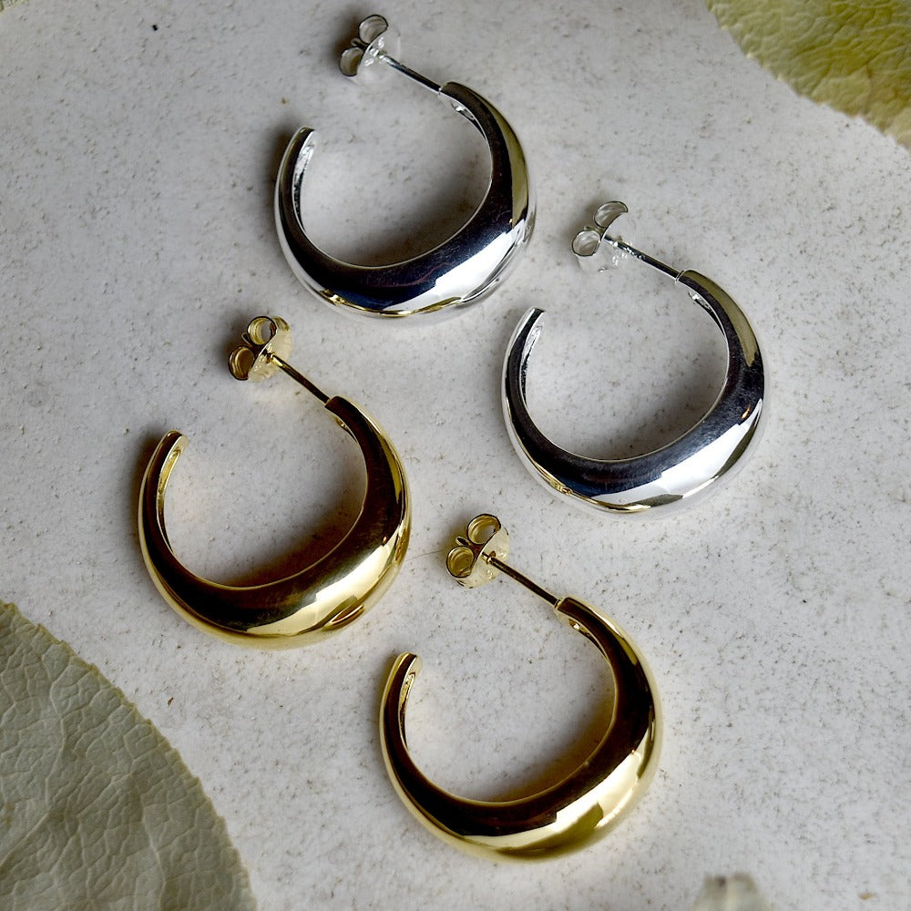 Rounded Tapered Hoop Stud - Magpie Jewellery