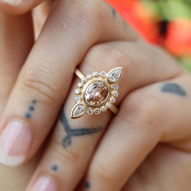 Théia Peach Sapphire Halo Ring - Magpie Jewellery