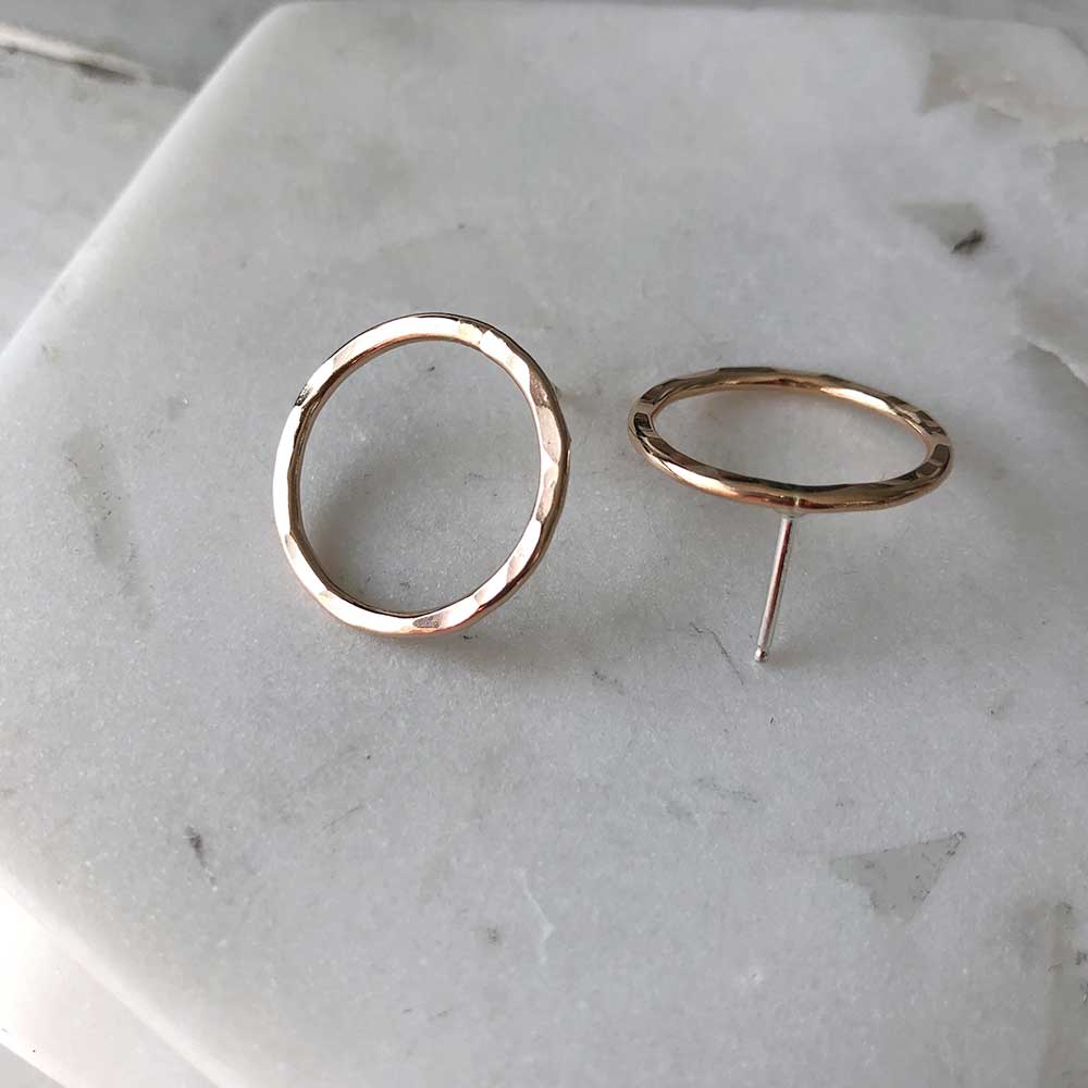 Medium Hammered Circle Stud Earrings - Magpie Jewellery