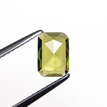 0.80ct 6.97x4.89x2.09mm Cut Corner Rectangle Rosecut Sapphire 26327-76