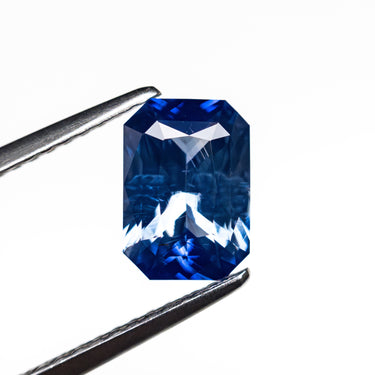 1.63ct 7.96x5.57x3.70mm Cut Corner Rectangle Step Cut Sapphire 26467-01