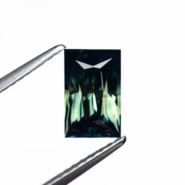 1.85ct 7.96x5.09x4.51mm Rectangle Brilliant Sapphire 26628-01