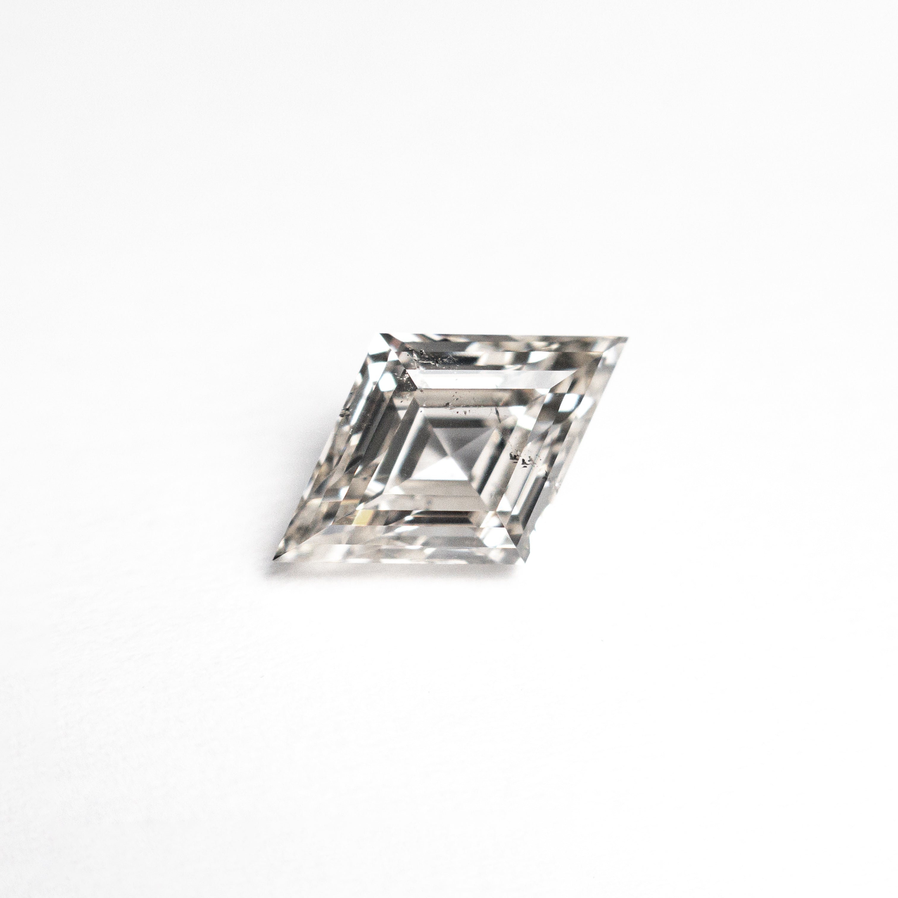 0.83ct 8.87x5.72x3.20mm Lozenge Step Cut 🇨🇦 27042-01 – Magpie