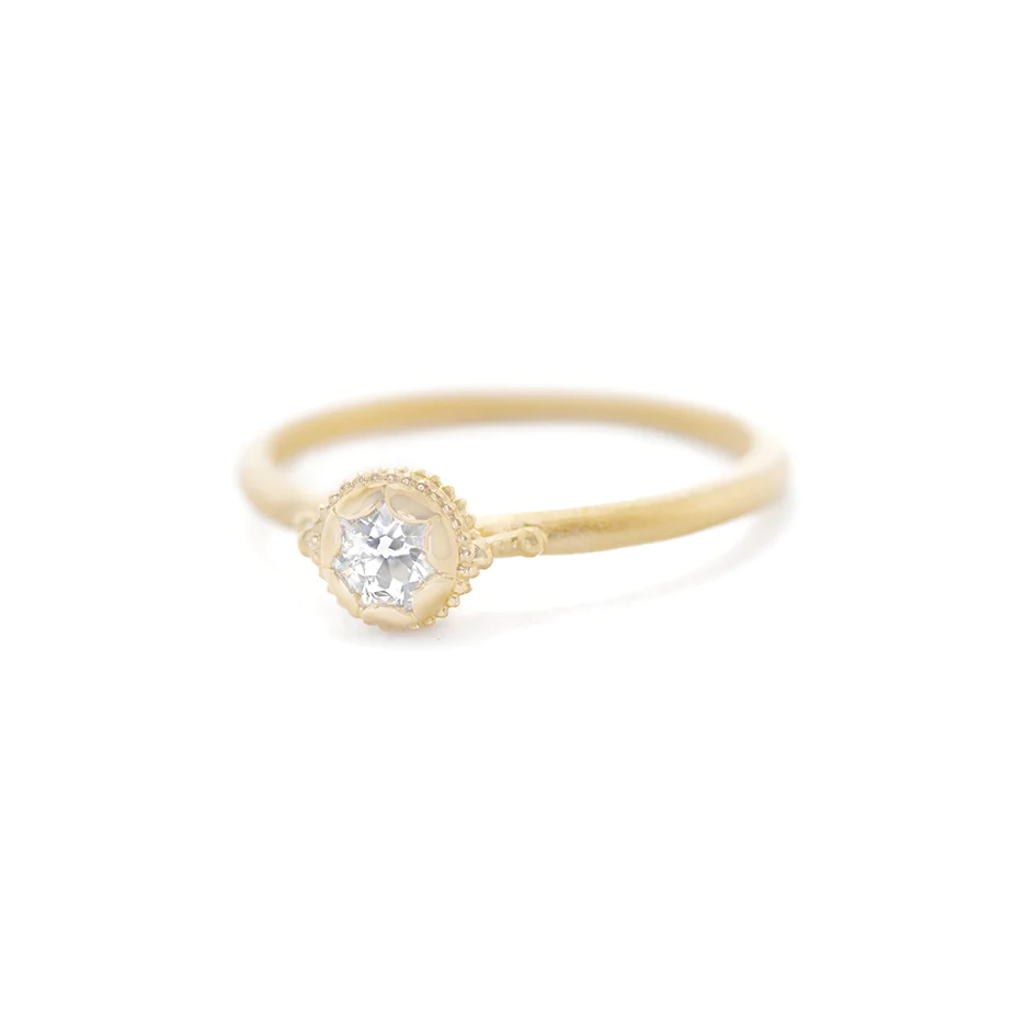 Scalloped Bezel Ring Yellow Gold | Magpie Jewellery