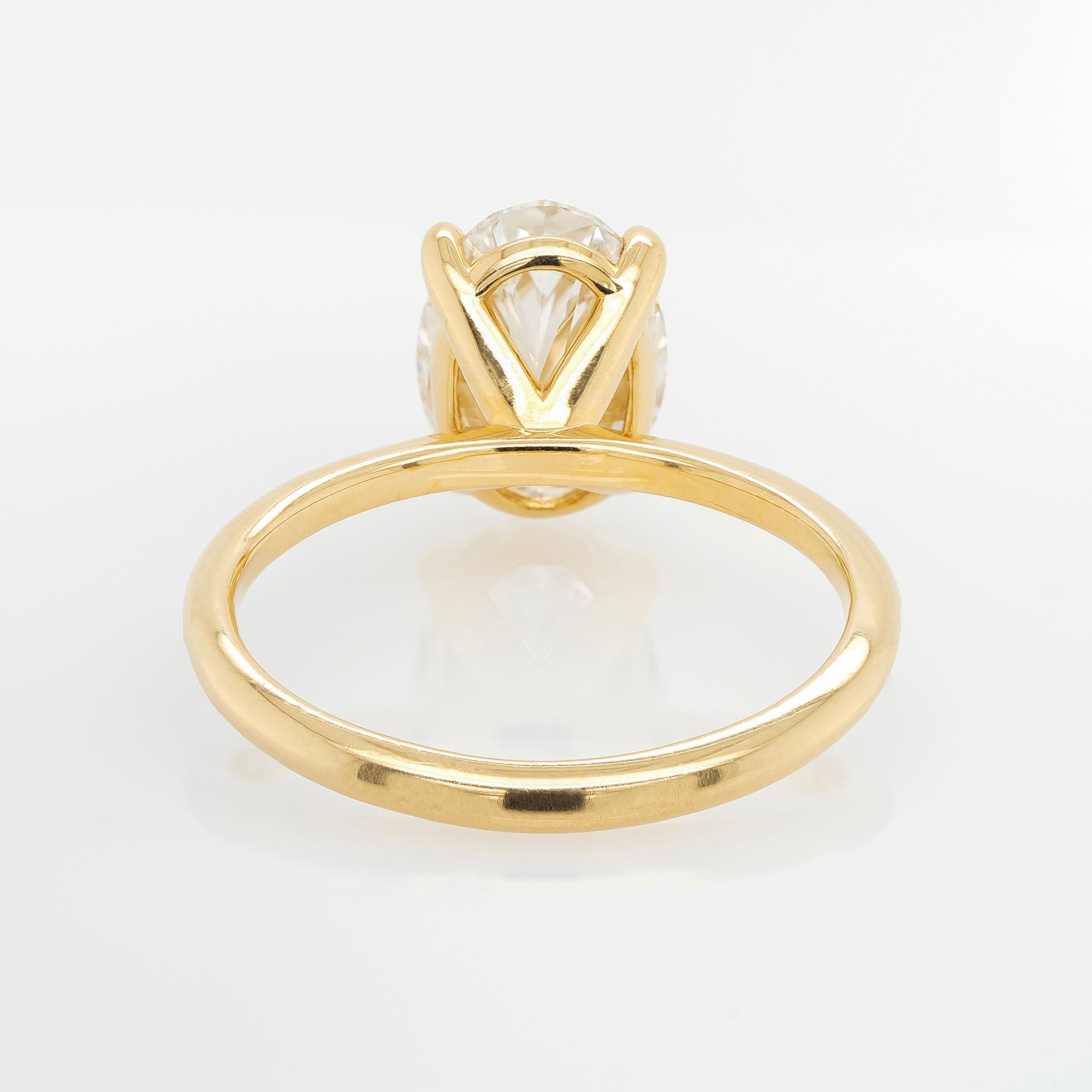 2ct Lab-Grown Oval Diamond Engagement Ring | Magpie Jewellery