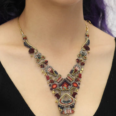 Noble Wine Set, Crimson Necklace