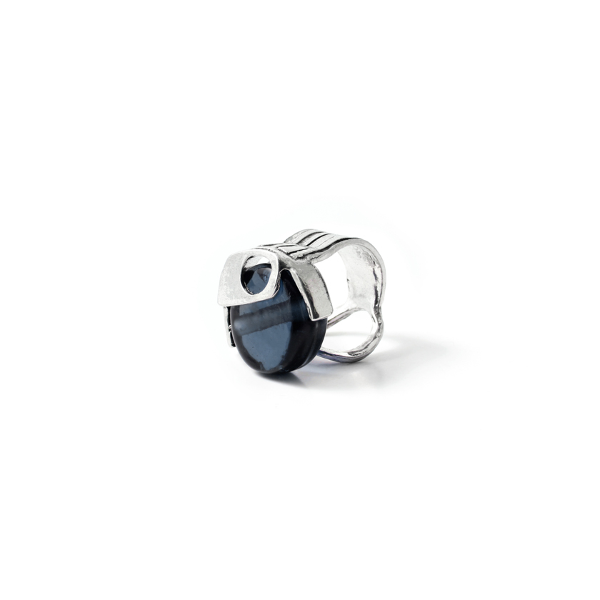 pEweter Ring with Dark Blue Disc