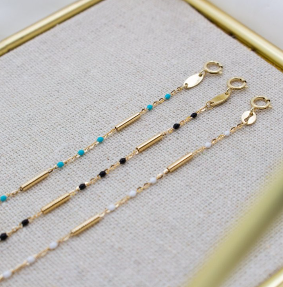 10K Yellow Gold With Enamel Bead and Bar Bracelet | Magpie Jewellery