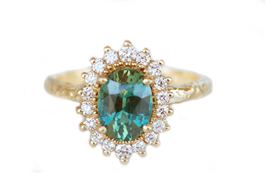 14k yellow gold ring, featuring an oval teal sapphire, 1.63ct