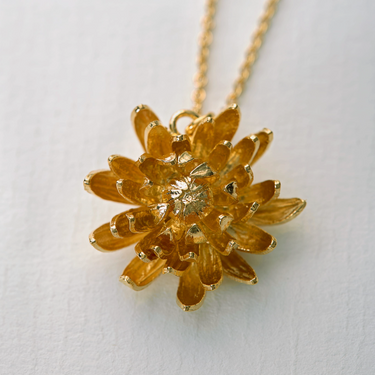 Chrysanthemum Pendant Necklace | Magpie Jewellery