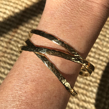 Backroad Interlocked Hammered Bangles