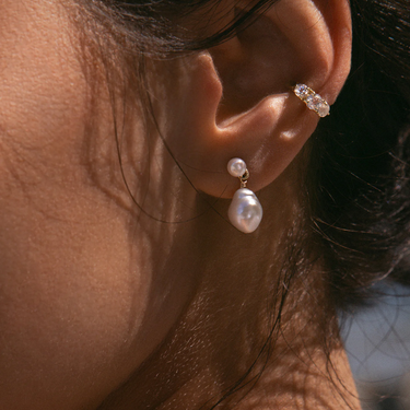 Pearl Baroque Petite Drop