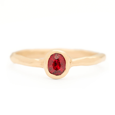 (Mini) Oval Spinel Ring