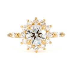 Sunny Diamond Halo Ring