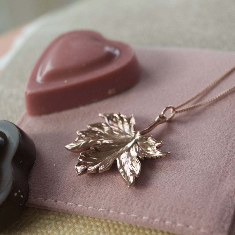 Canadian Maple Leaf Pendant - Magpie Jewellery