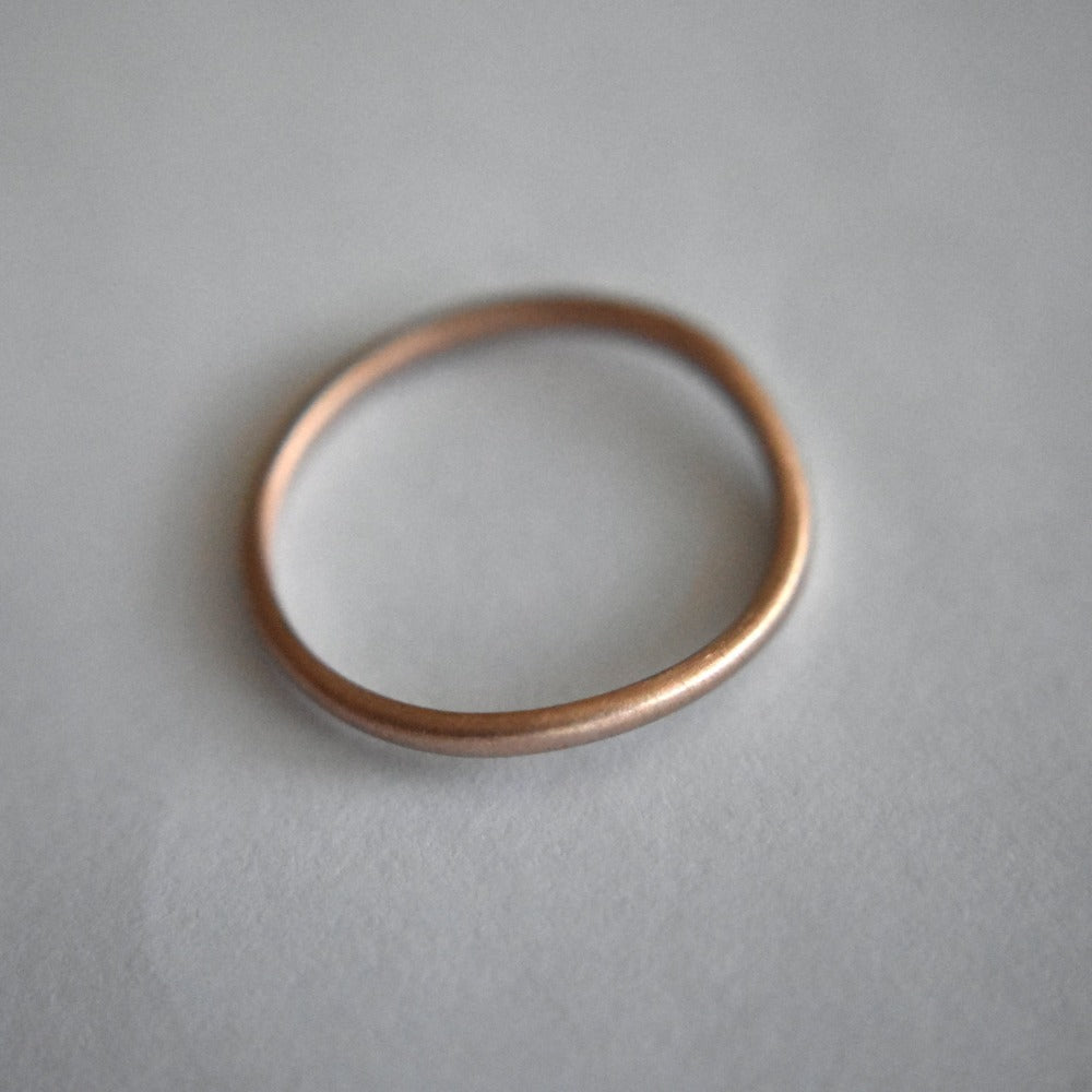 14K Fairmined Gold 'Flo' Wave  Band | Magpie Jewellery