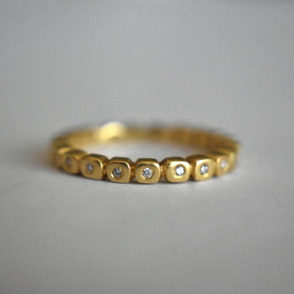 18K Yellow Gold Diamond Cube Band - Magpie Jewellery