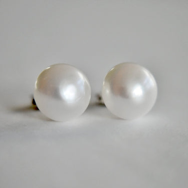 Freshwater Button Pearls - Magpie Jewellery