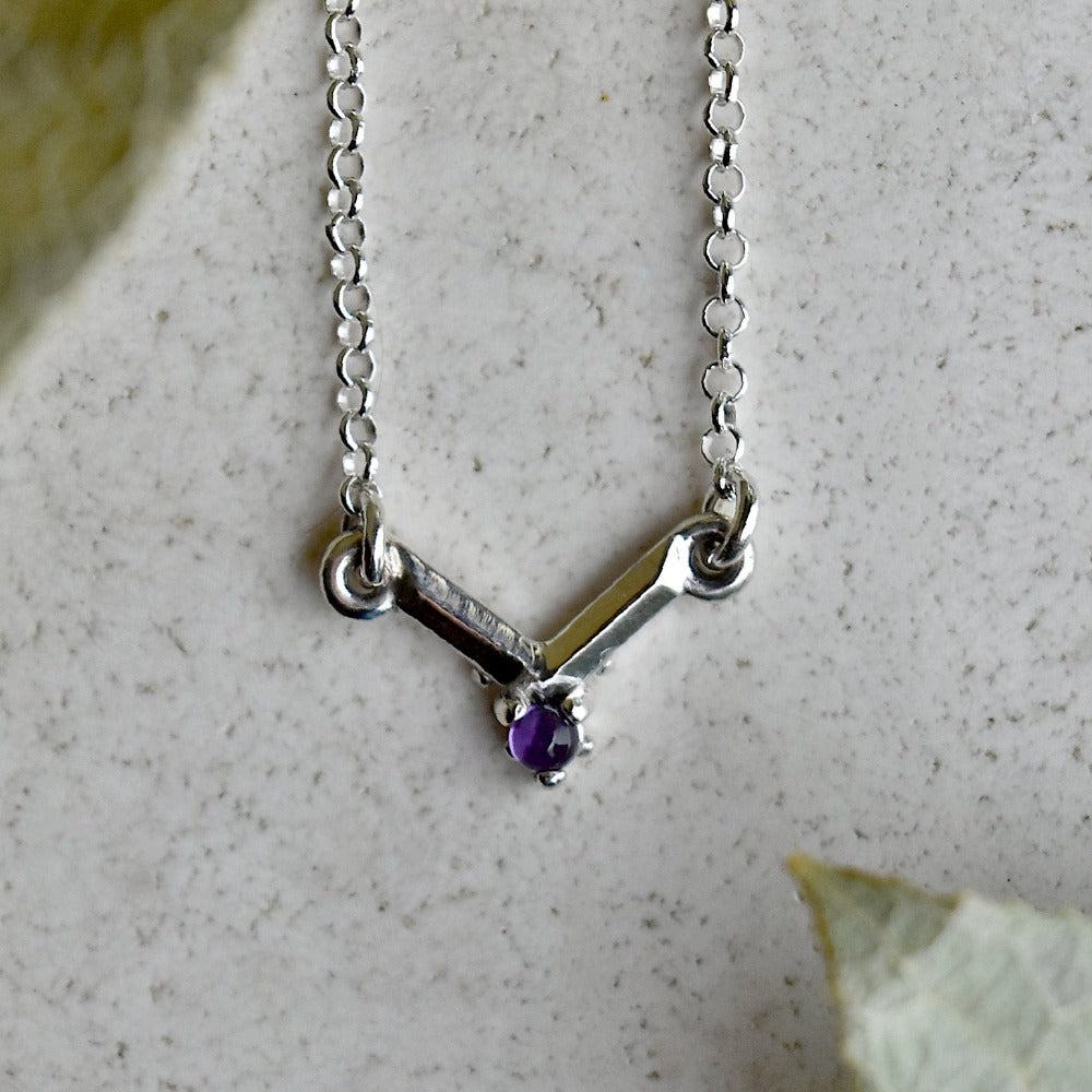 Luna V-Shaped Pendant Necklace with Amethyst Accent - Magpie Jewellery