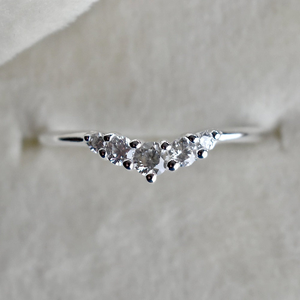 Graduated CZ Guard Ring - Magpie Jewellery