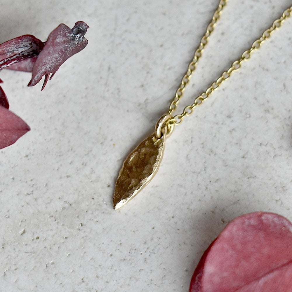 Golden Leaf Necklace - Magpie Jewellery