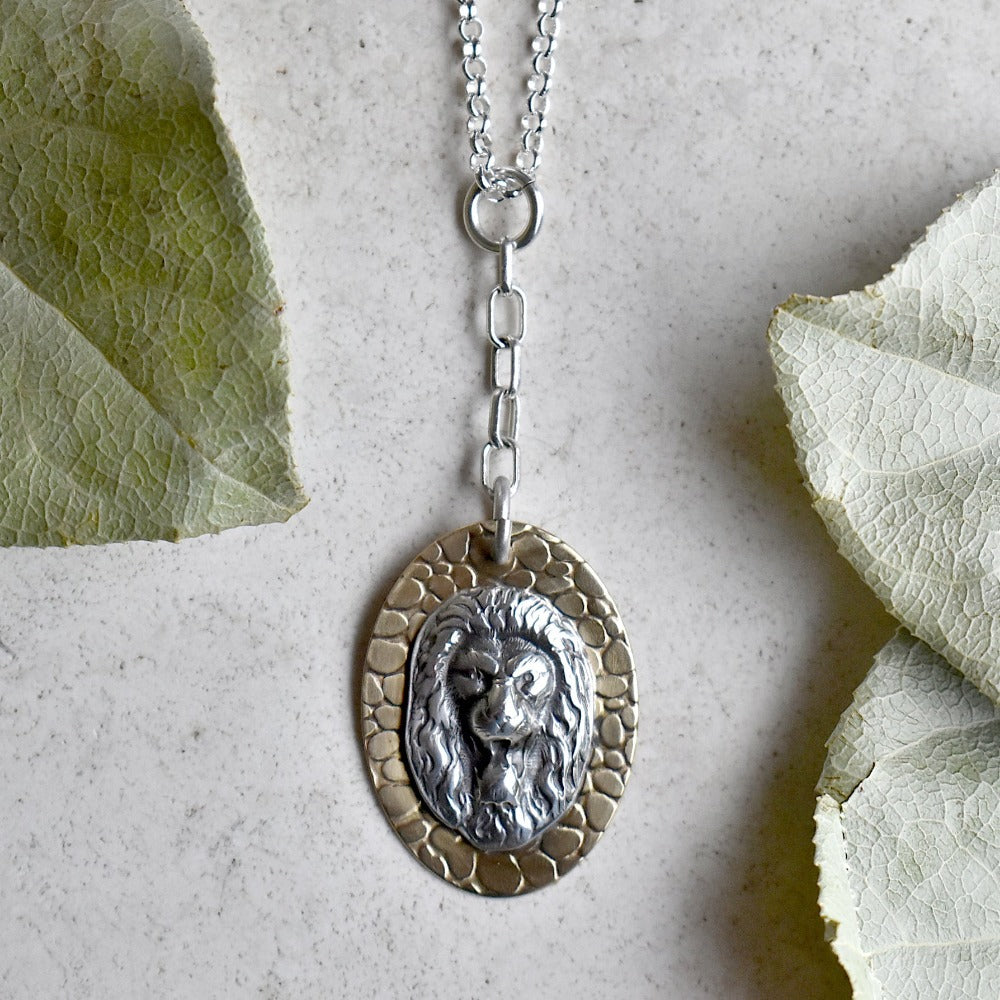 'Lion' Die Struck Y-Chain Necklace - Magpie Jewellery