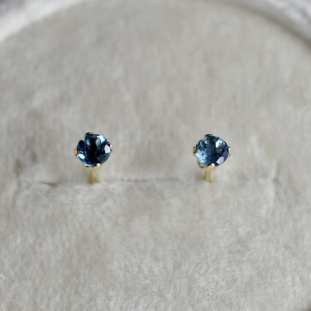 14k Claw-Set London Blue Topaz Studs - Magpie Jewellery