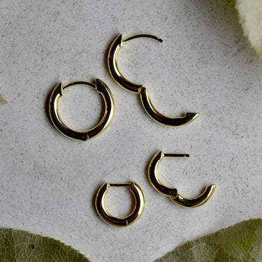 Plain Gold Vermeil Huggie Hoops - Magpie Jewellery