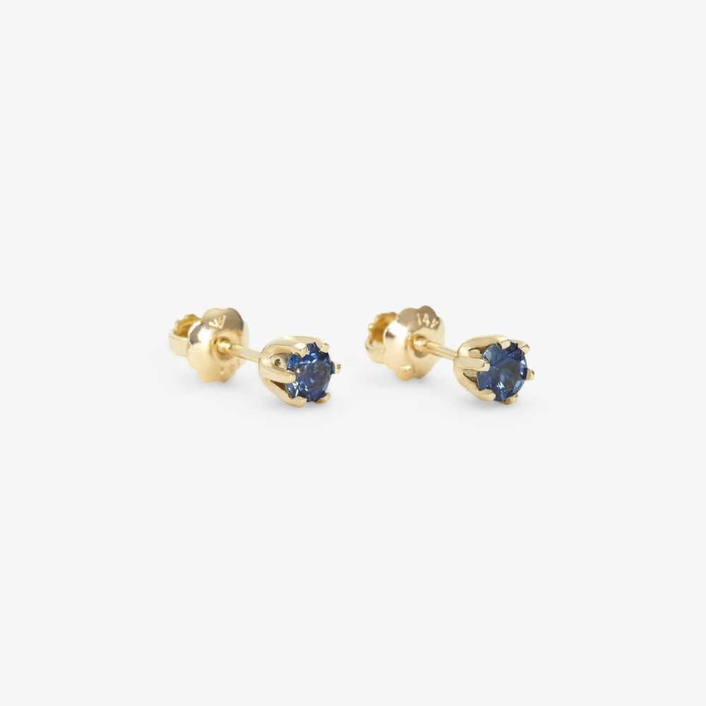 6 Prong Sapphire Stud | Magpie Jewellery