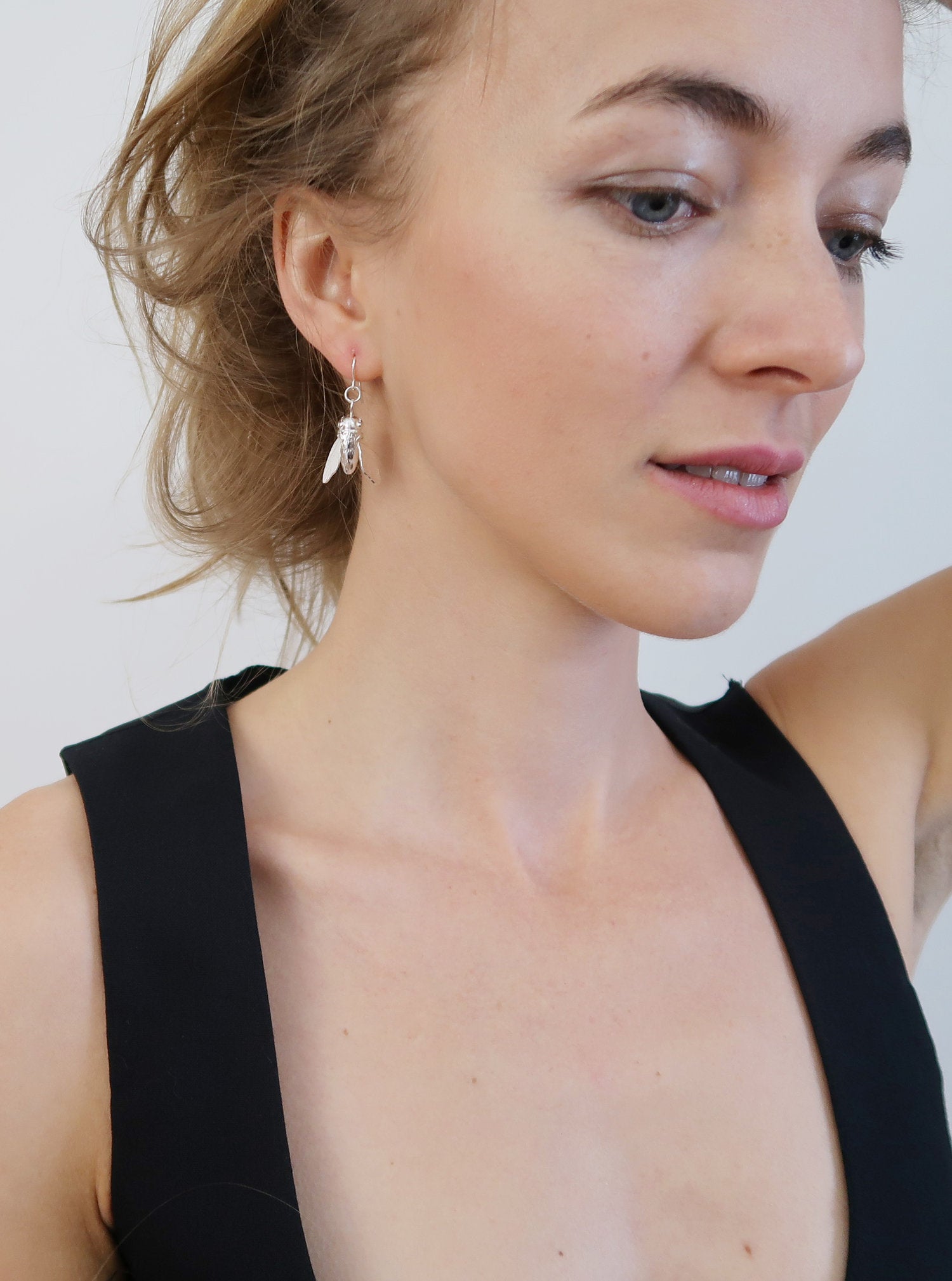 Dangling Bee Earrings - Magpie Jewellery