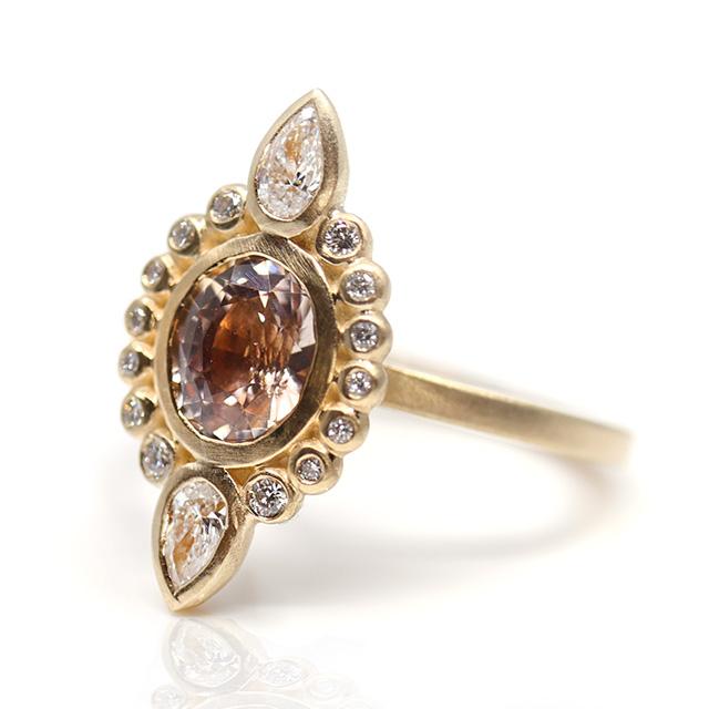 Théia Peach Sapphire Halo Ring - Magpie Jewellery