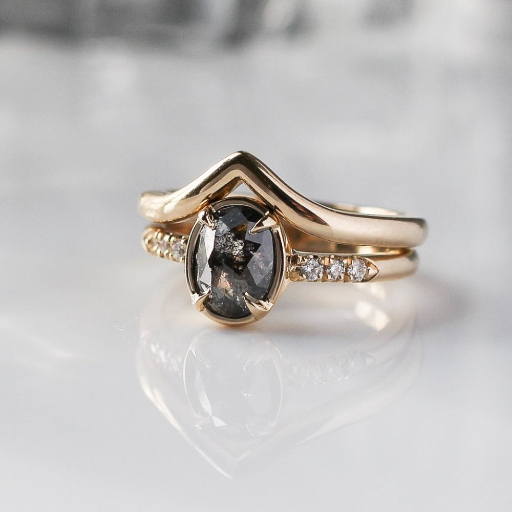 Black Swan Oval Salt & Pepper Diamond Ring - Magpie Jewellery