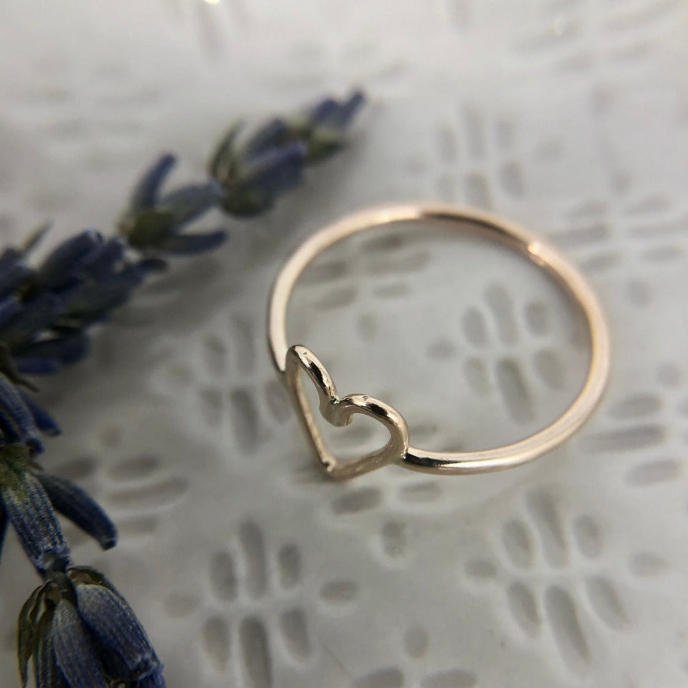 14k Heart Ring - Magpie Jewellery