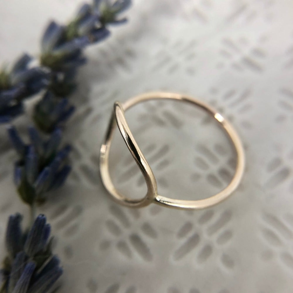 14k Circle Ring - Magpie Jewellery