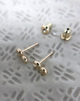 14k Pebble Studs - Magpie Jewellery