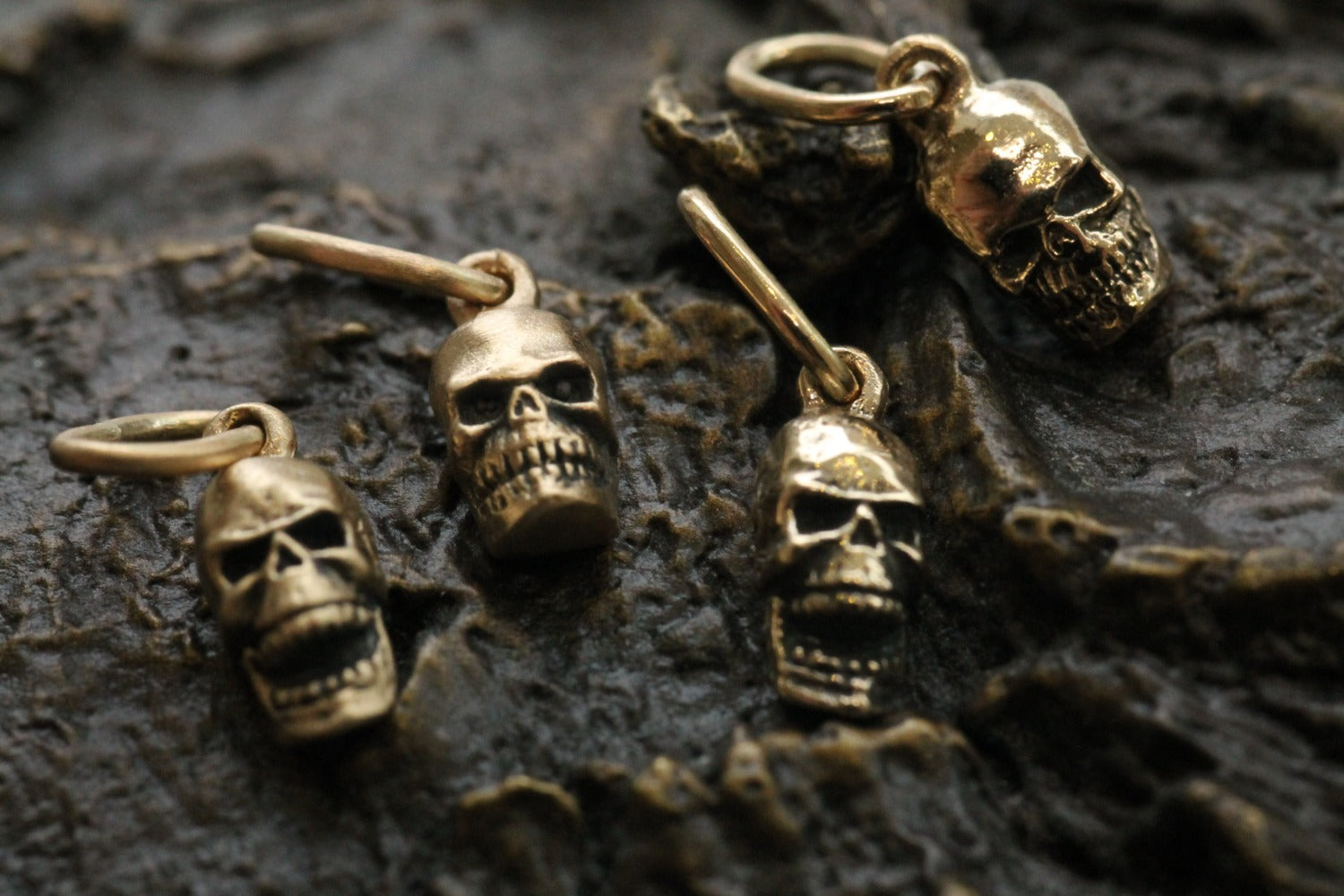 Petite Skull Pendant - Magpie Jewellery