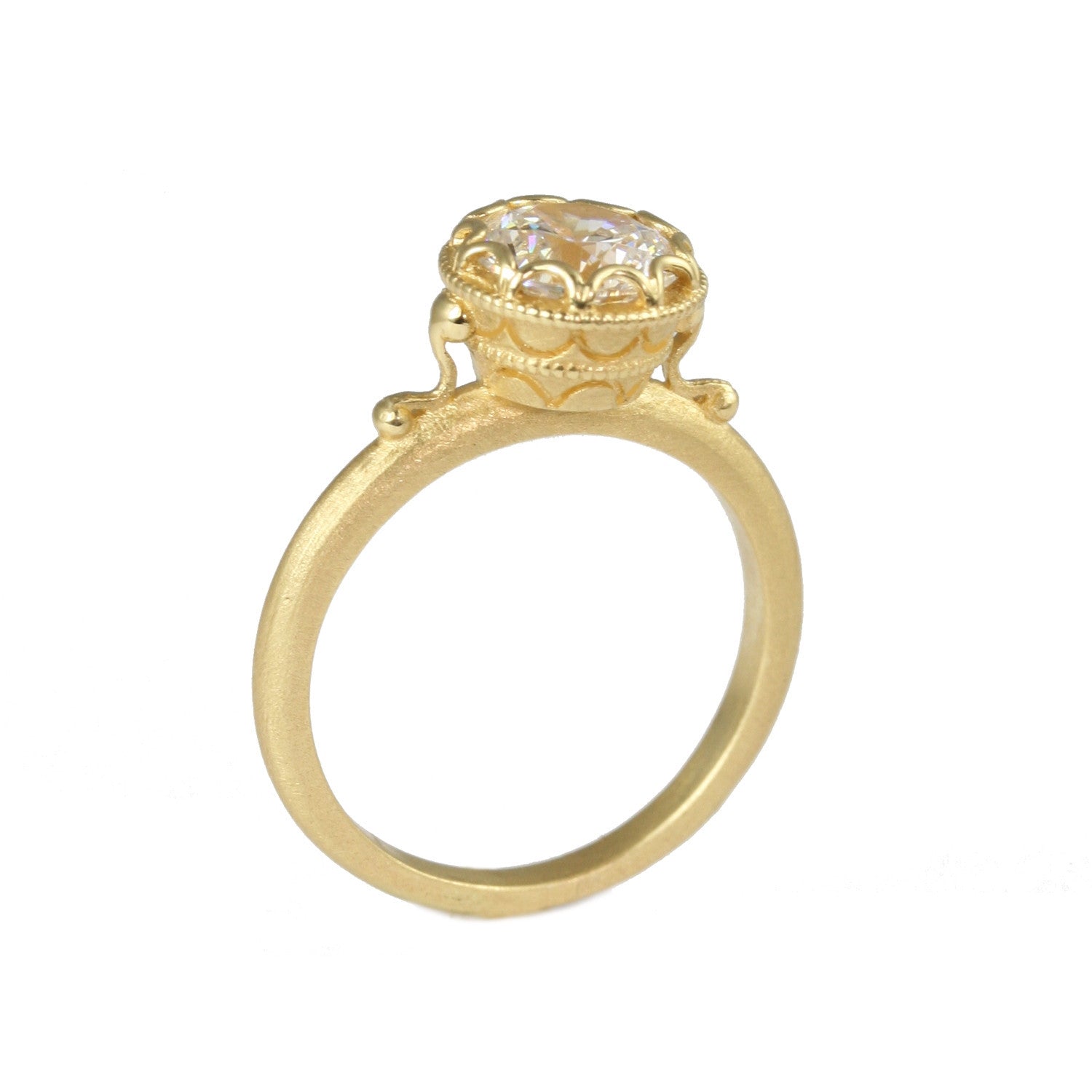 Scalloped Bezel Ring Yellow Gold | Magpie Jewellery