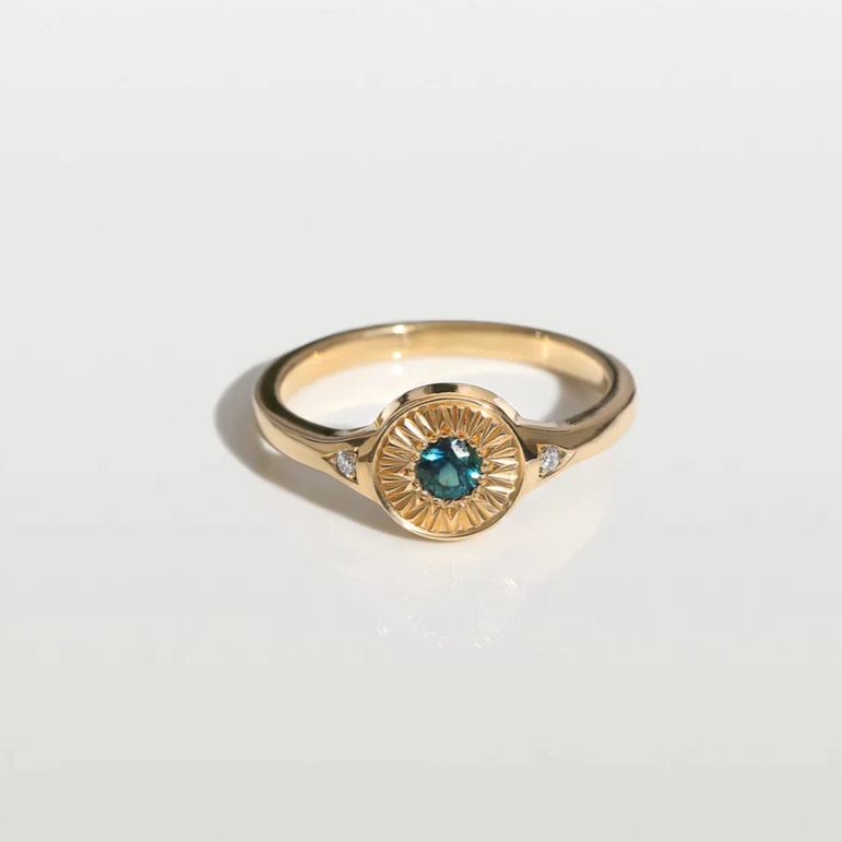 Australian Sapphire Starburst Ring | Magpie Jewellery