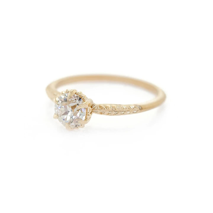 Evergreen Solitaire Ring - Magpie Jewellery