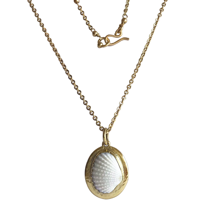 Shell Pendant | Magpie Jewellery