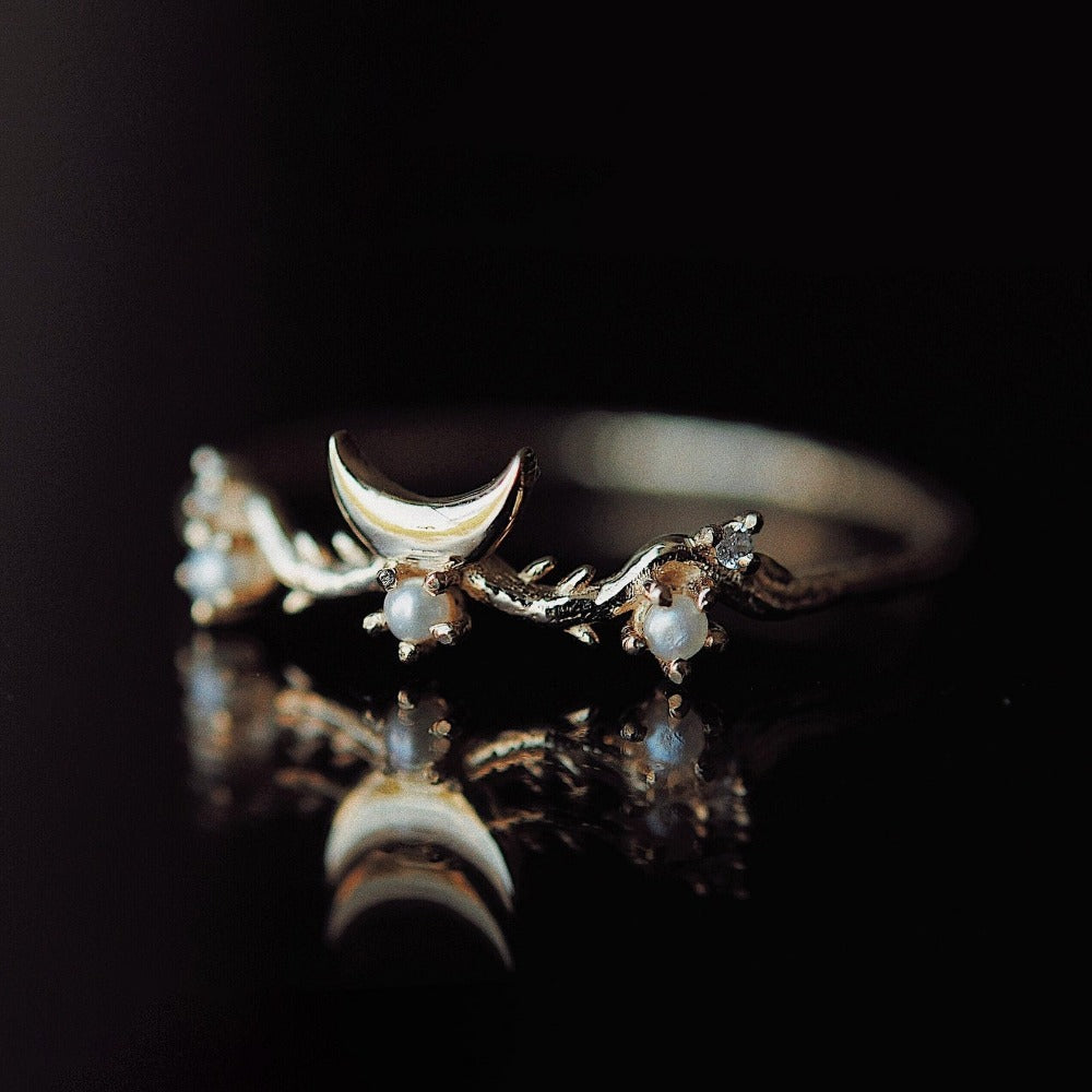 Moon Guardian Ring - Magpie Jewellery