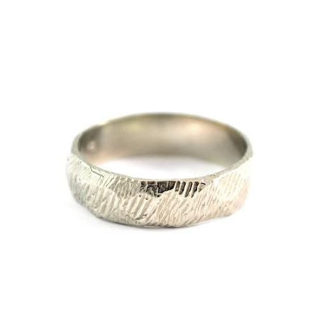 Textured White Gold Men&#39;s Band